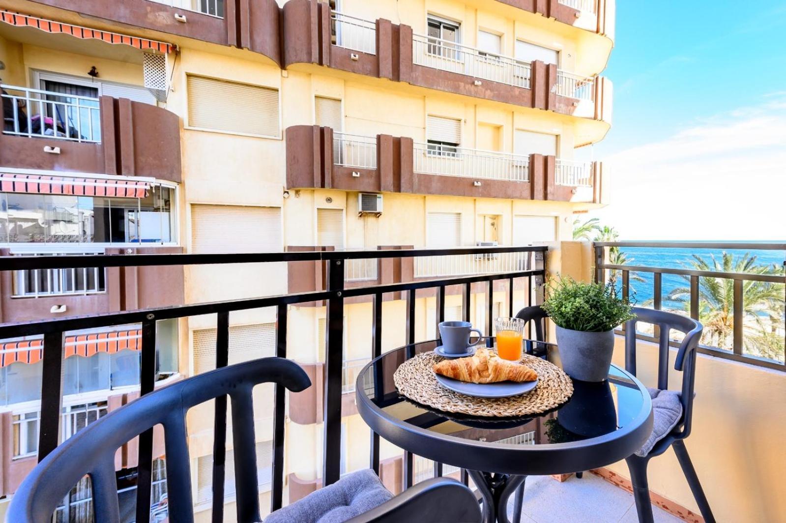 Apartamento El Yate In Front Of The Sea By 10Tosea Fuengirola Exterior foto